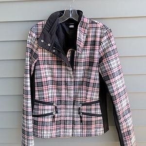 Like new, fitted after ski jacket